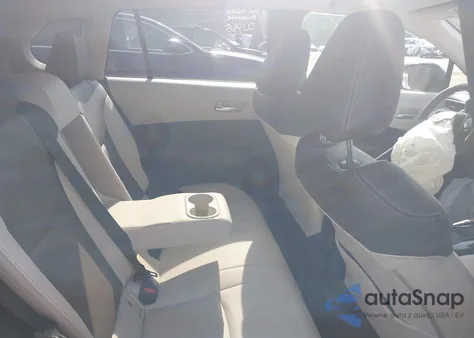 2024 Toyota Corolla Cross Xle z USA, uszkodzony, nr VIN 7MUDAABG9RV103268